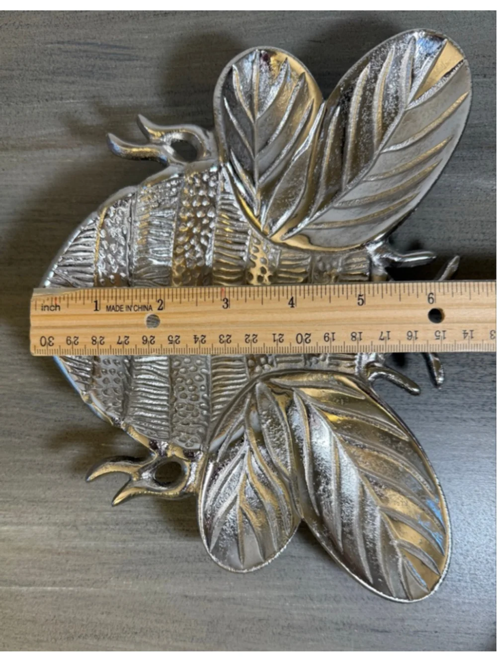Culinary Concepts Large Silver Finish Bee Trinket Dish - Picture 4 of 5